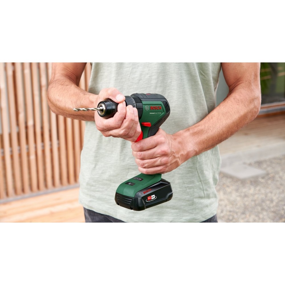 Bosch Universal Impact 18V-60 Accuklopboorschroevendraaier - Met 2x 18 V Li-Ion accu 2A en 1-uurslader
